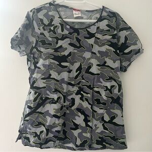 Dickies Camo Scrub Top Medium